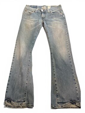 Levi’s Low Rise Flare Jeans | Y2K Vibes | Distressed Fade